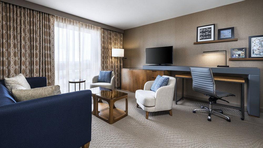 Sheraton Toronto Airport Hotel & Conference Centre Esterno foto