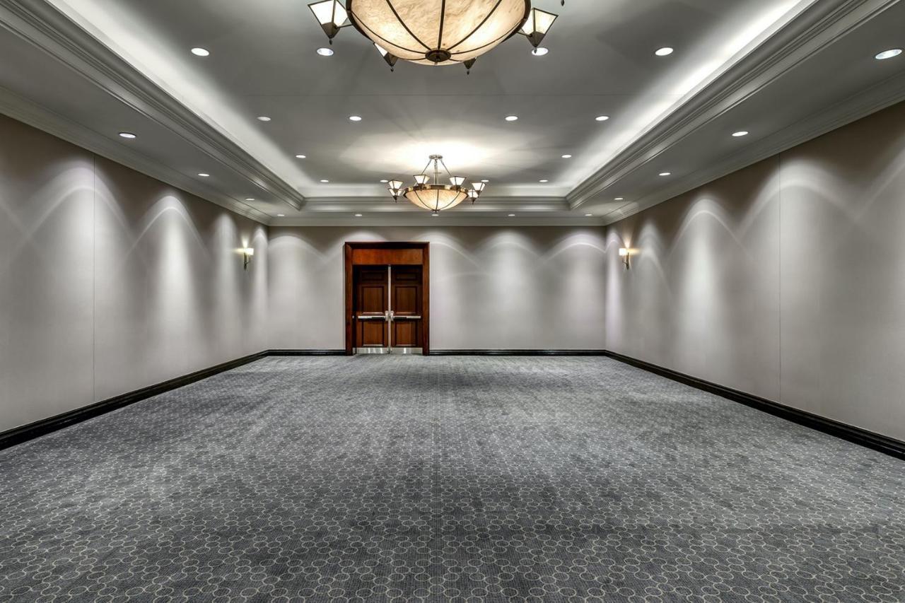 Sheraton Toronto Airport Hotel & Conference Centre Esterno foto