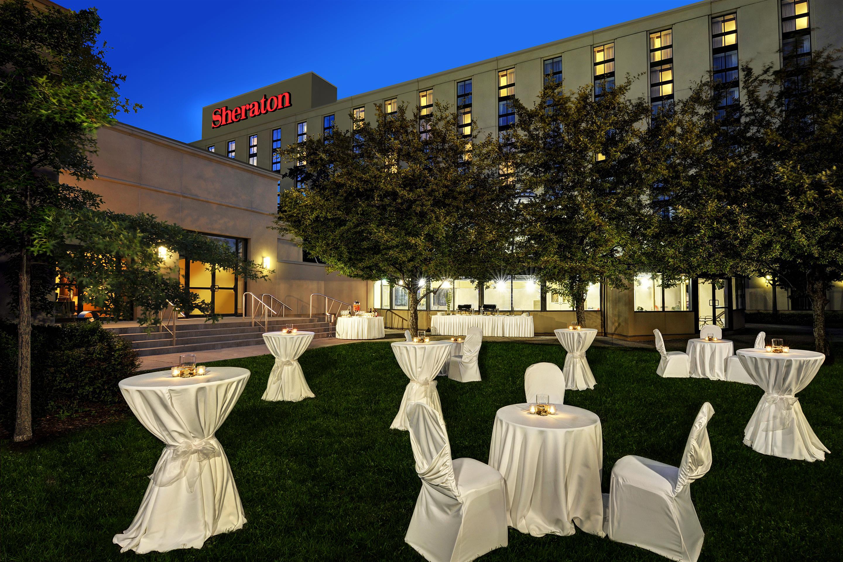 Sheraton Toronto Airport Hotel & Conference Centre Esterno foto