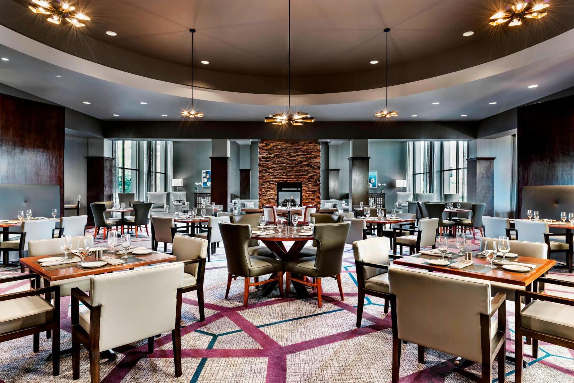Sheraton Toronto Airport Hotel & Conference Centre Esterno foto