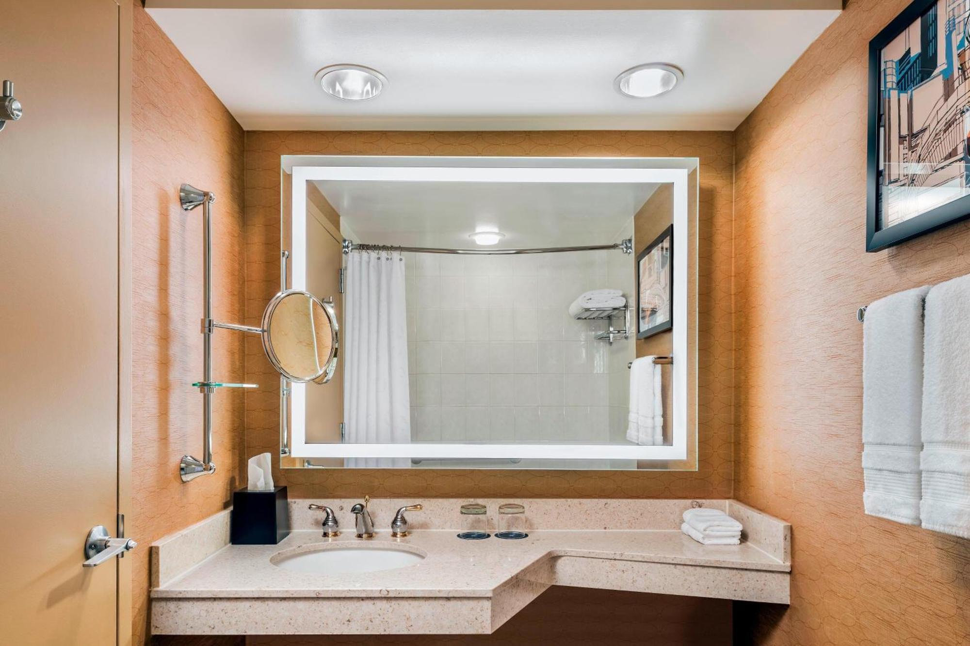 Sheraton Toronto Airport Hotel & Conference Centre Esterno foto