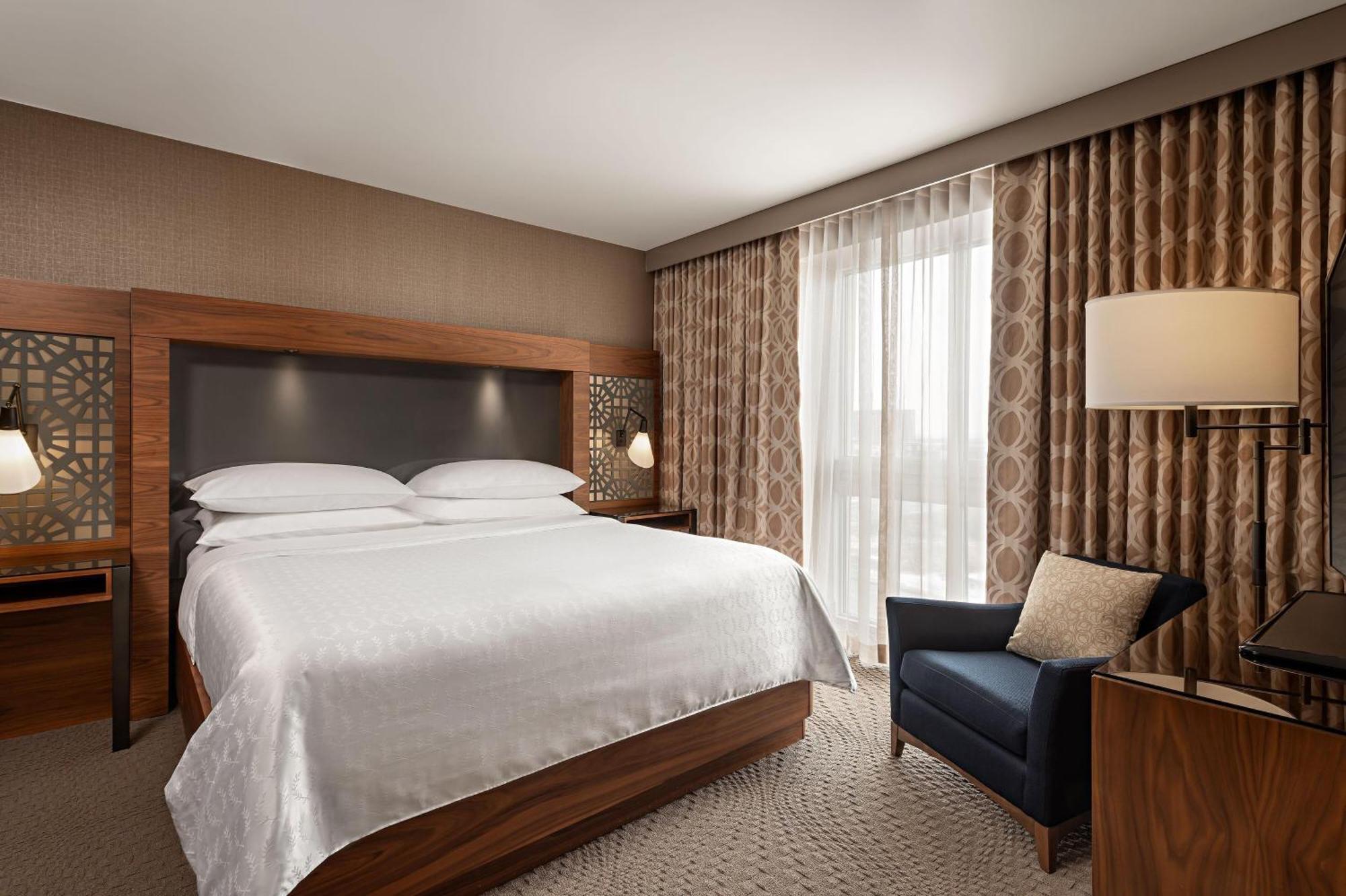 Sheraton Toronto Airport Hotel & Conference Centre Esterno foto