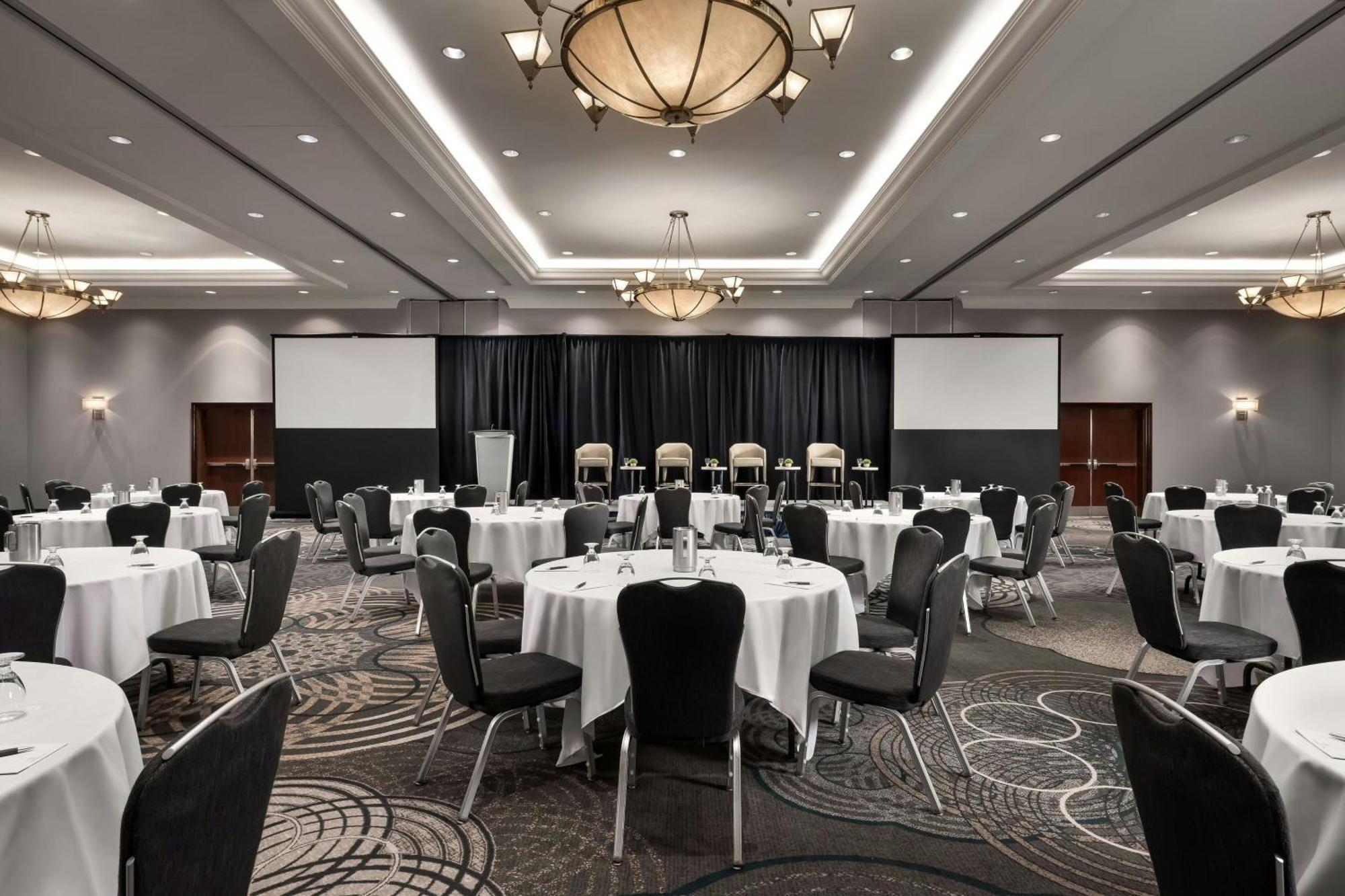 Sheraton Toronto Airport Hotel & Conference Centre Esterno foto