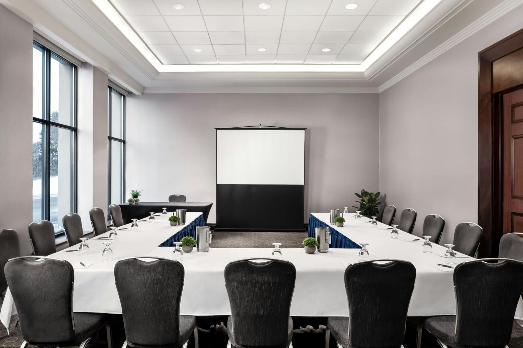 Sheraton Toronto Airport Hotel & Conference Centre Esterno foto
