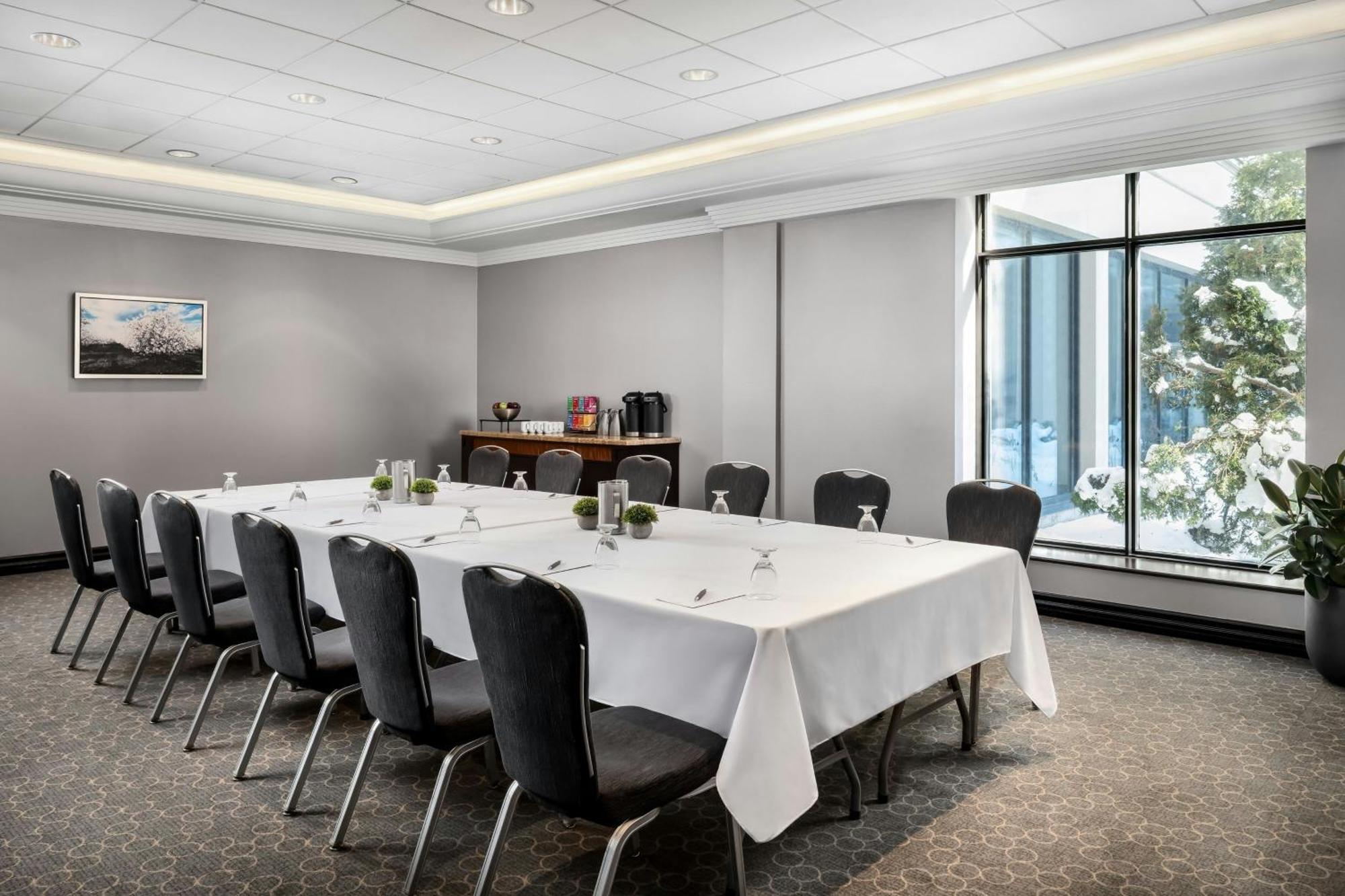 Sheraton Toronto Airport Hotel & Conference Centre Esterno foto