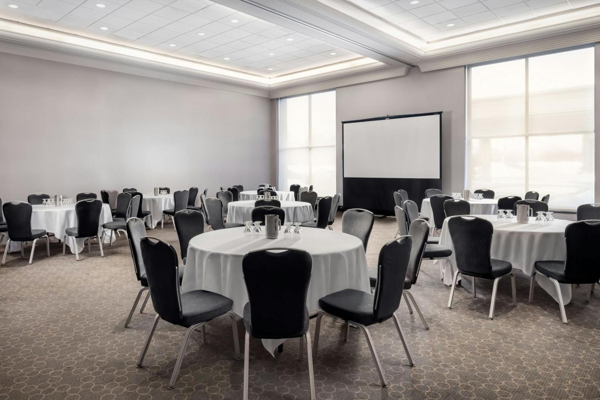 Sheraton Toronto Airport Hotel & Conference Centre Esterno foto