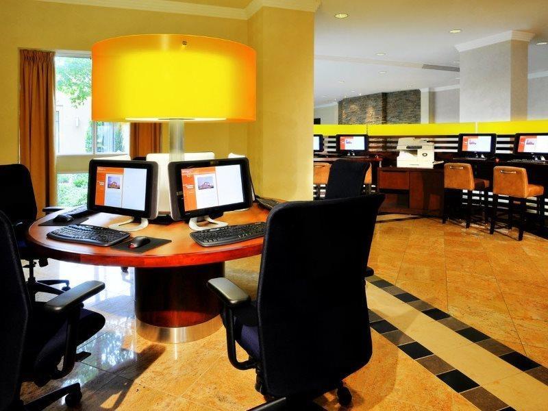 Sheraton Toronto Airport Hotel & Conference Centre Esterno foto